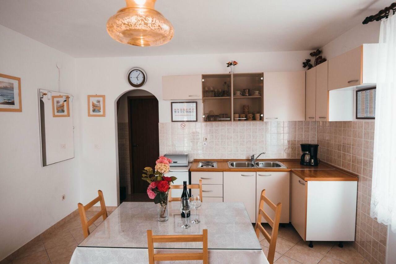 Apartmani Tamaris Vodice Buitenkant foto