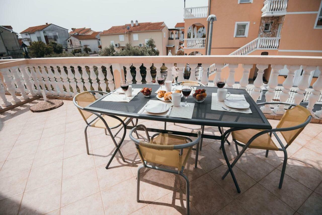 Apartmani Tamaris Vodice Buitenkant foto