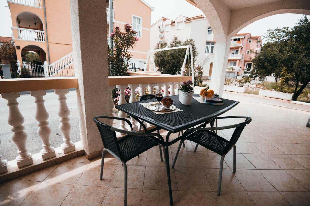 Apartmani Tamaris Vodice Buitenkant foto