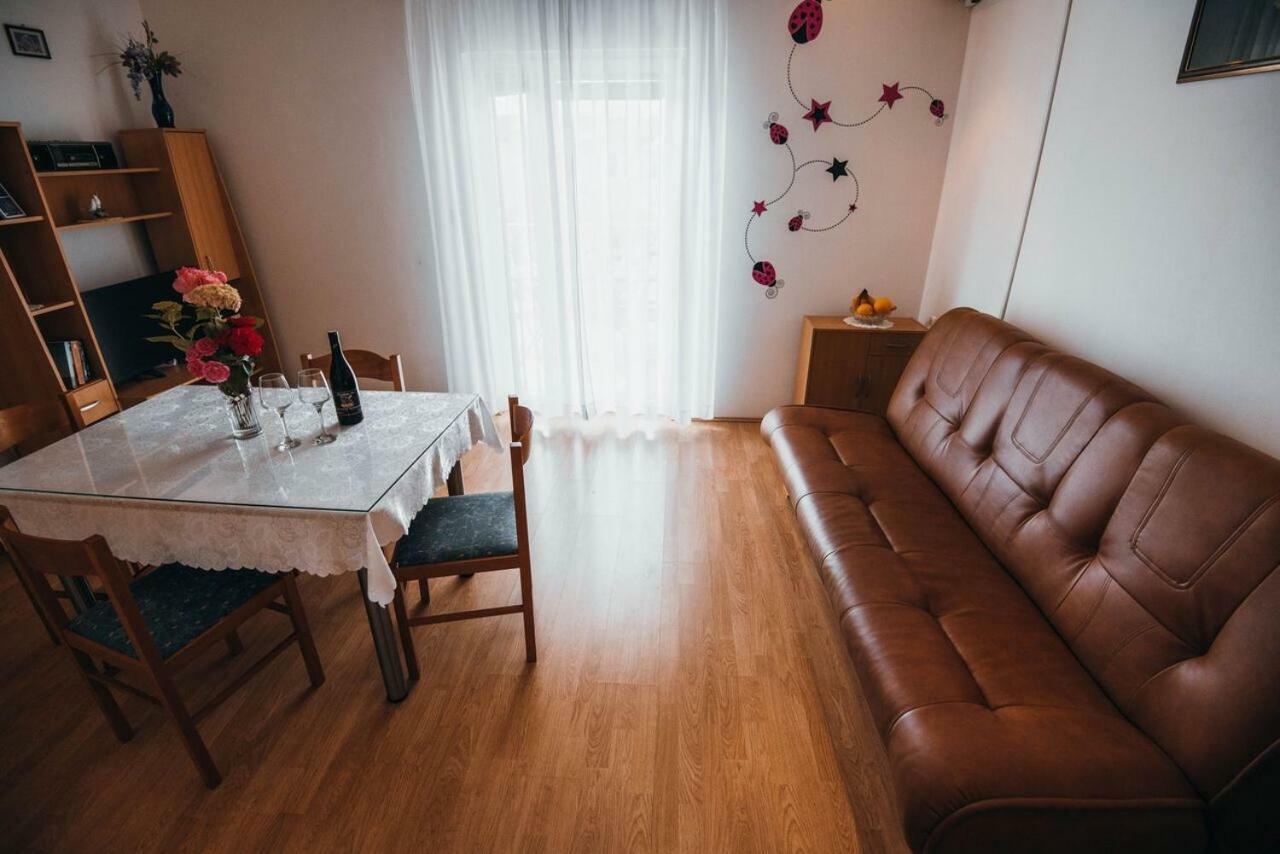 Apartmani Tamaris Vodice Buitenkant foto