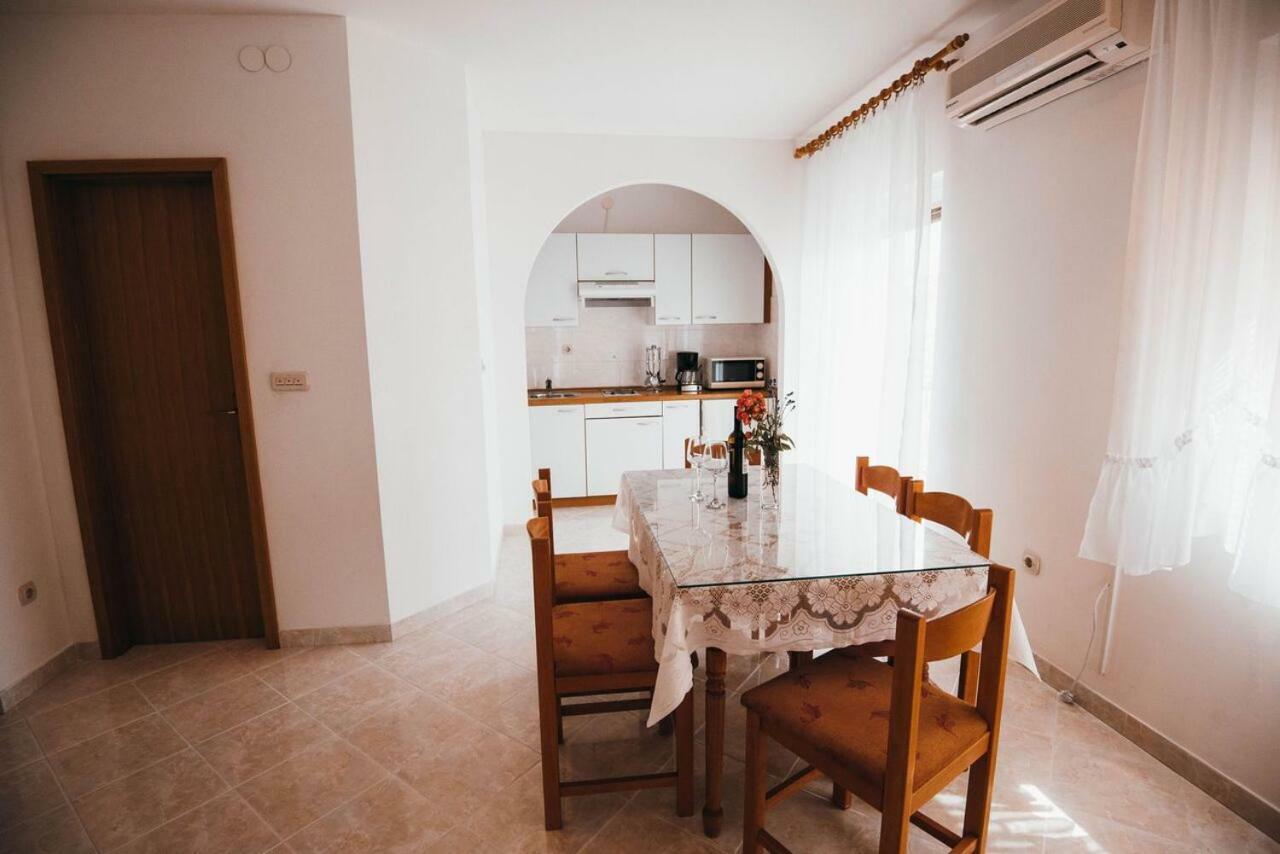 Apartmani Tamaris Vodice Buitenkant foto