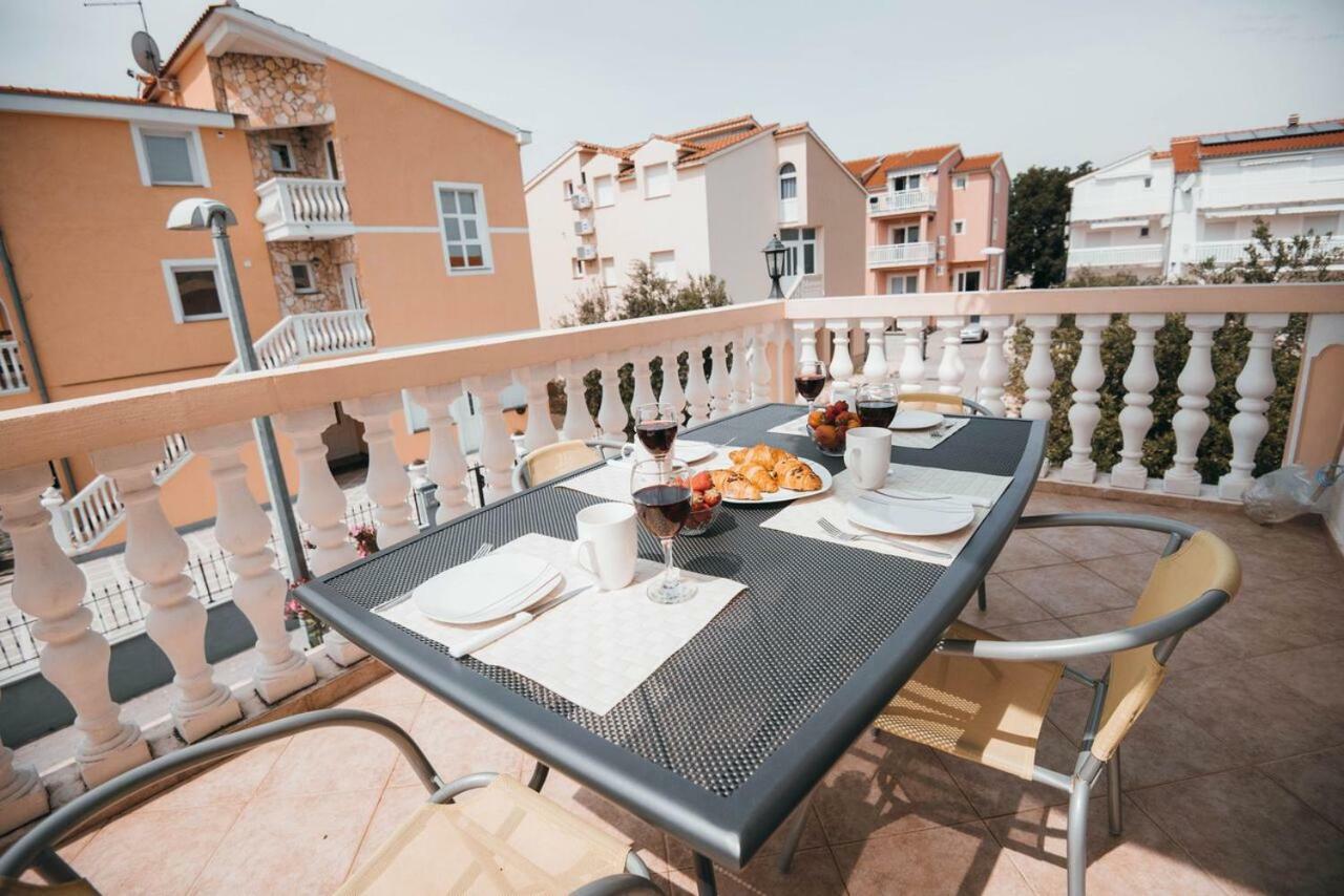 Apartmani Tamaris Vodice Buitenkant foto