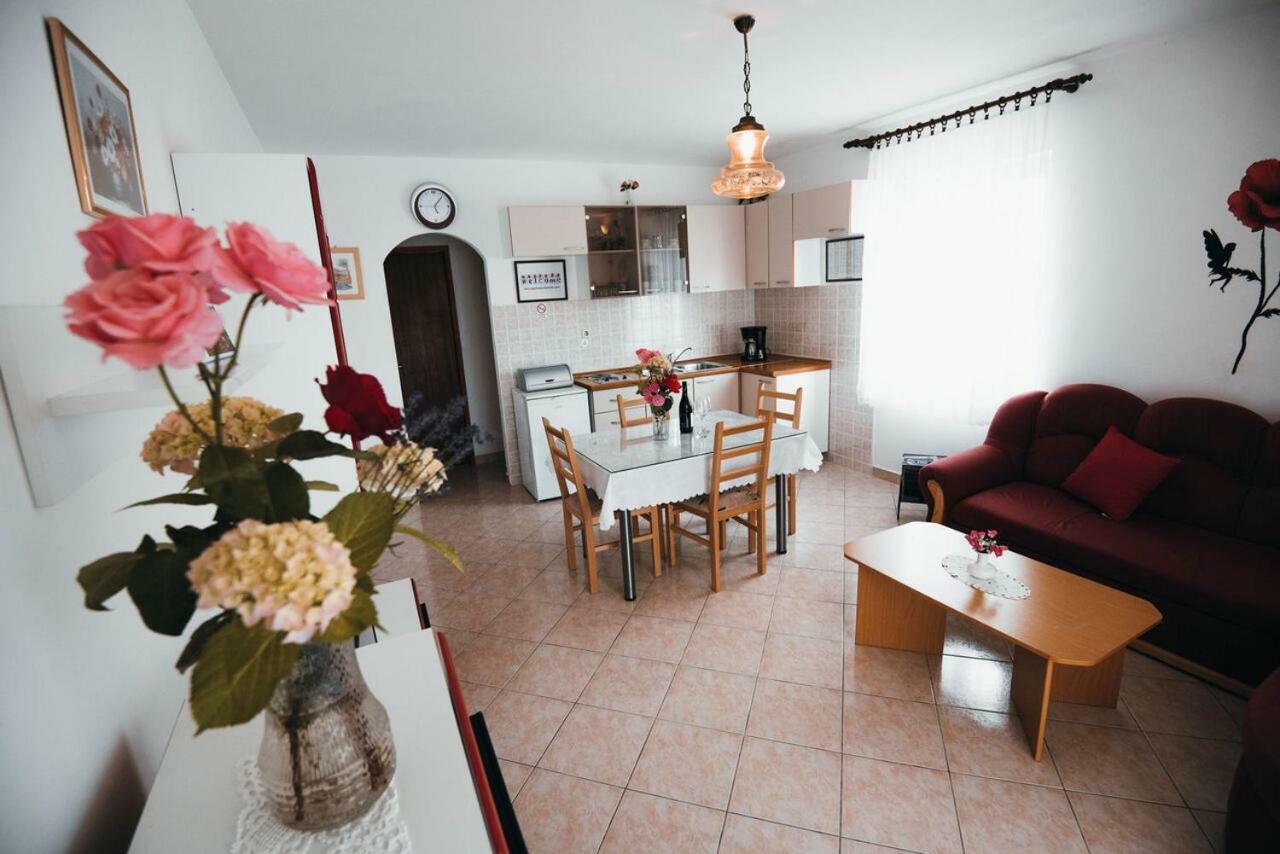 Apartmani Tamaris Vodice Buitenkant foto