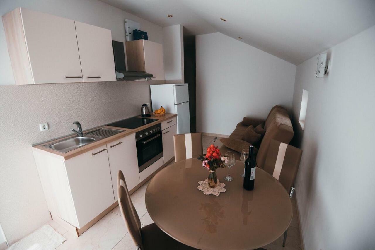 Apartmani Tamaris Vodice Buitenkant foto