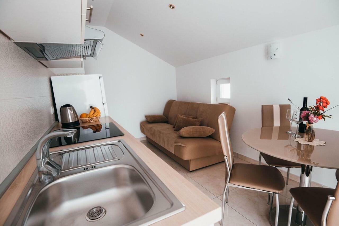 Apartmani Tamaris Vodice Buitenkant foto