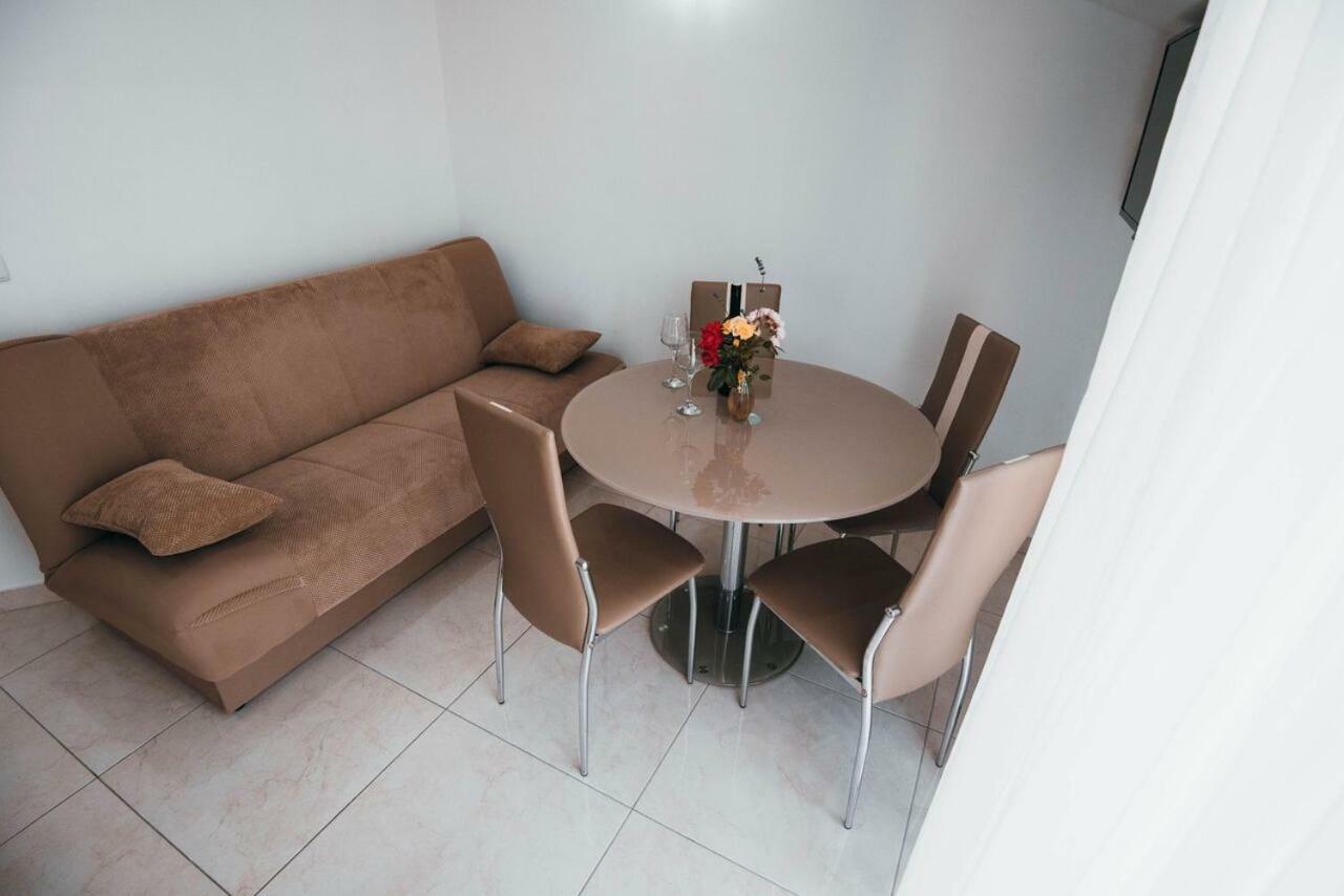 Apartmani Tamaris Vodice Buitenkant foto