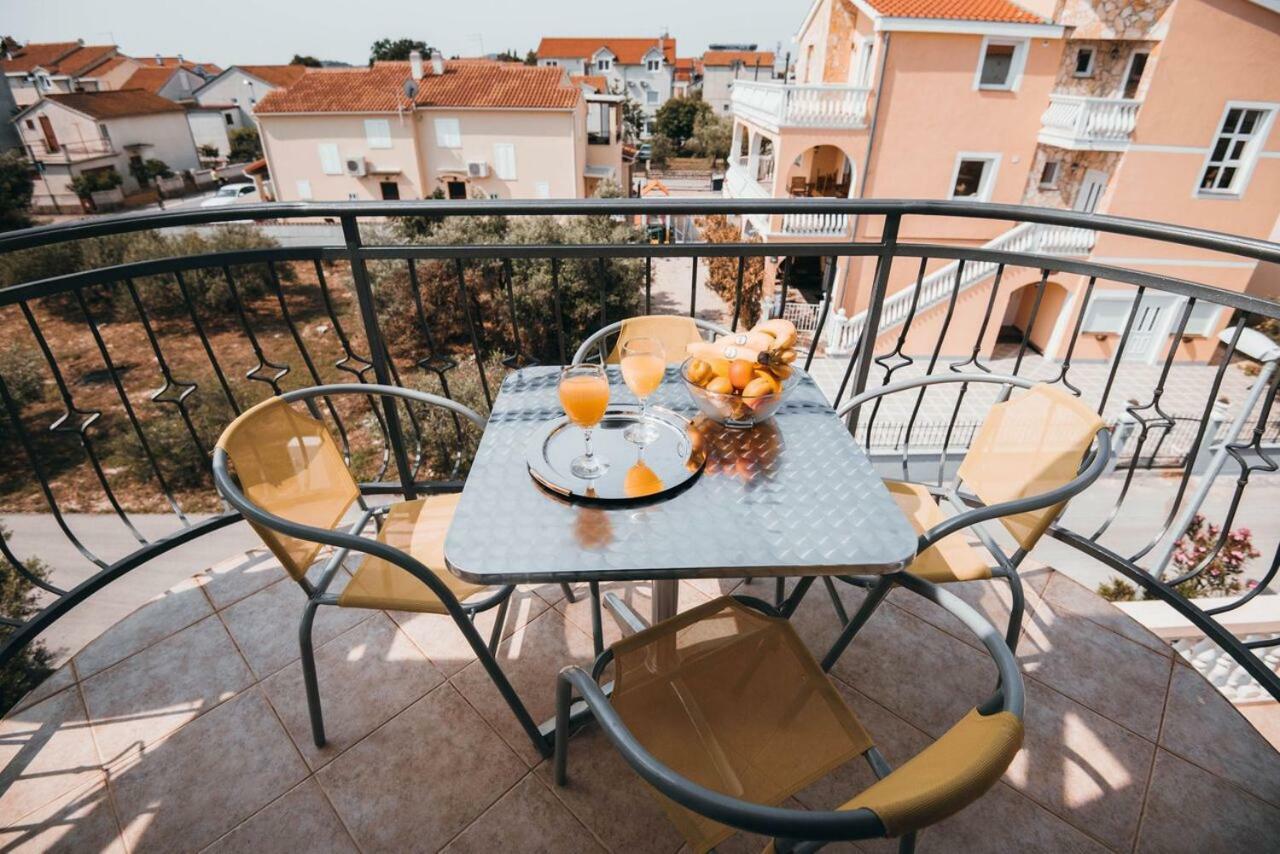 Apartmani Tamaris Vodice Buitenkant foto
