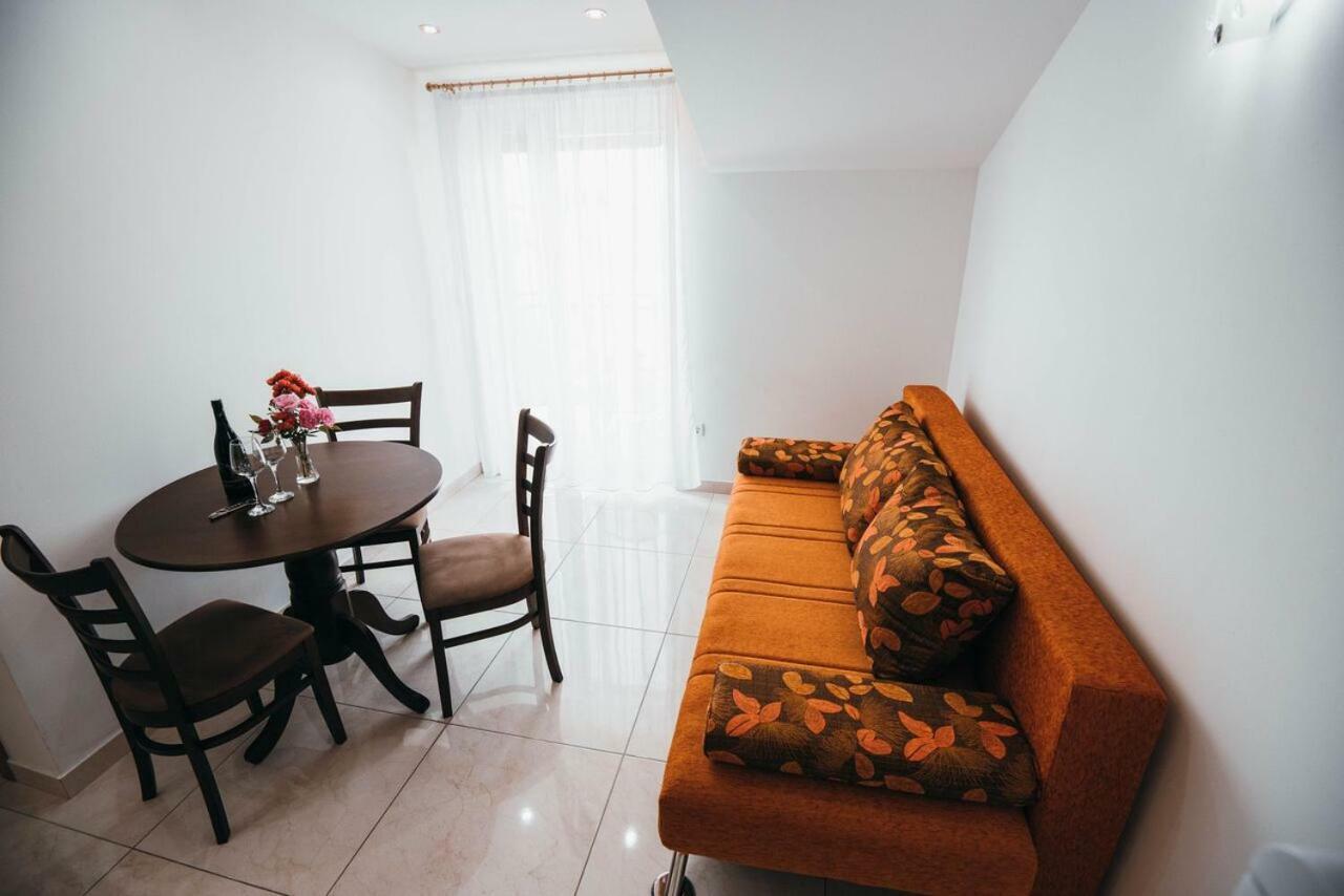 Apartmani Tamaris Vodice Buitenkant foto